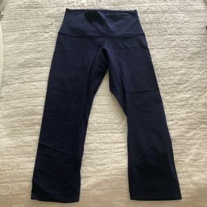 Lululemon Wunder Under crops